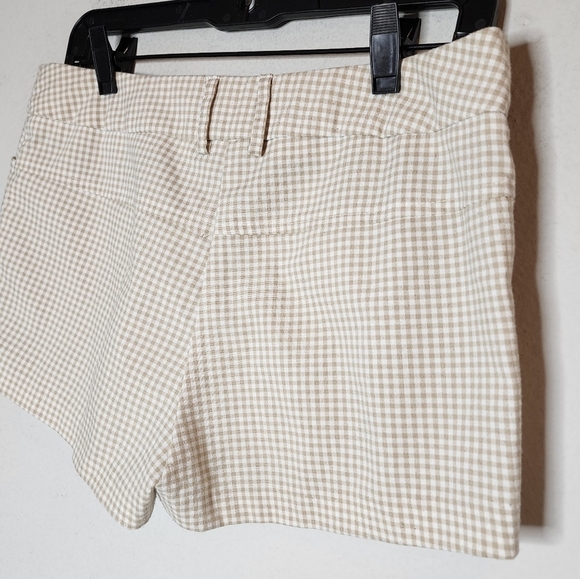 Pins and Needles gingham tan shorts. Size 4 - Picture 12 of 13